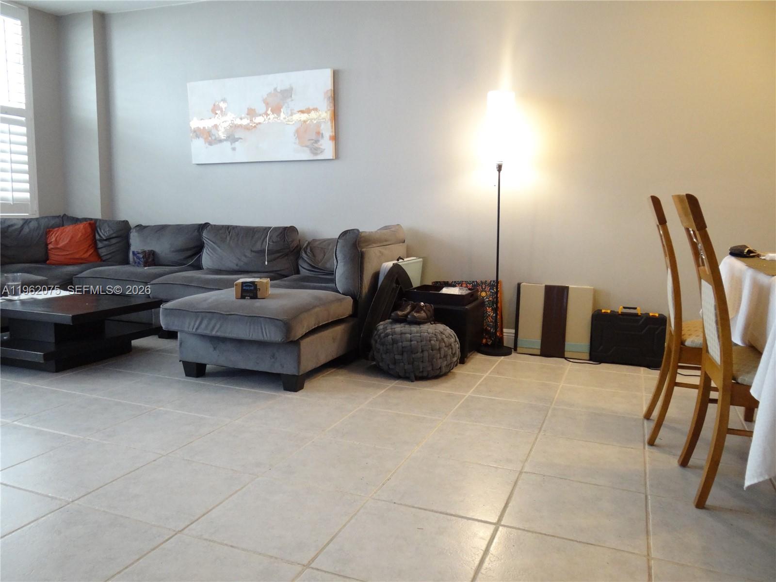 Photo of 3725 Ocean Dr  #607, Hollywood, Florida, 33019 - 