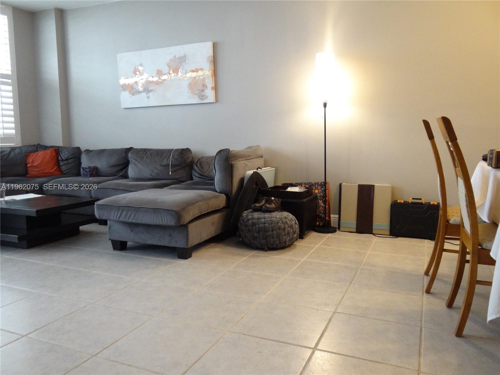 Photo of 3725 Ocean Dr  #607, Hollywood, Florida, 33019 - 