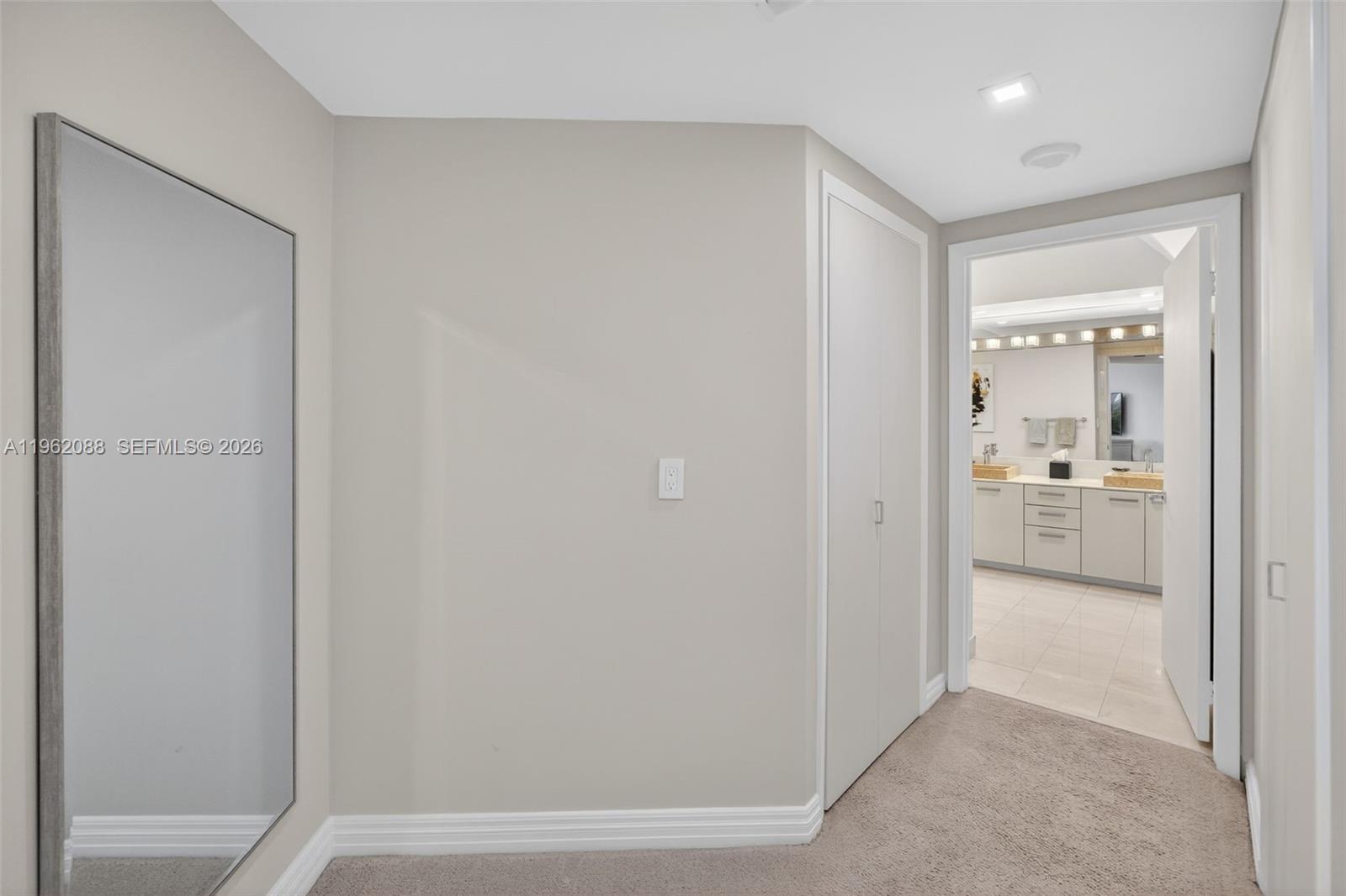 401 3 / 3 2040 sq. ft. $ 2026-02-09 0 Photo