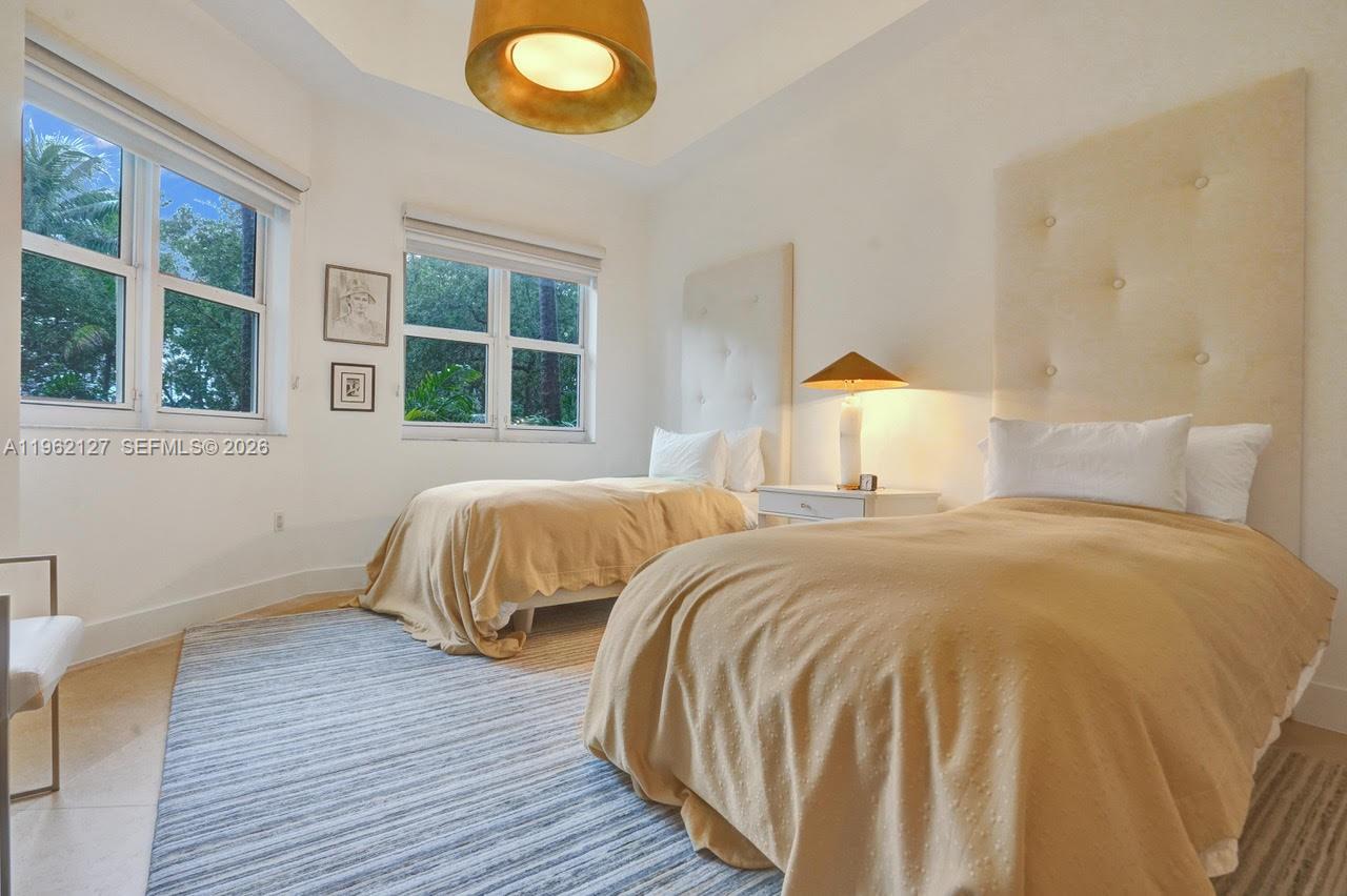 Photo of 20000 Country Club Dr  #112, Aventura, Florida, 33180 - 