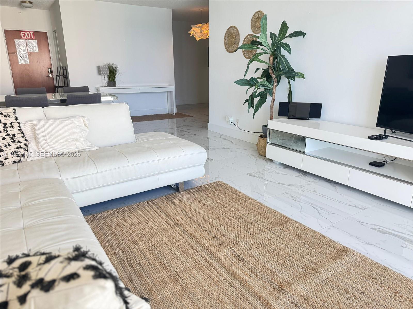 Photo of 3901 Ocean Dr  #12X, Hollywood, Florida, 33019 - 