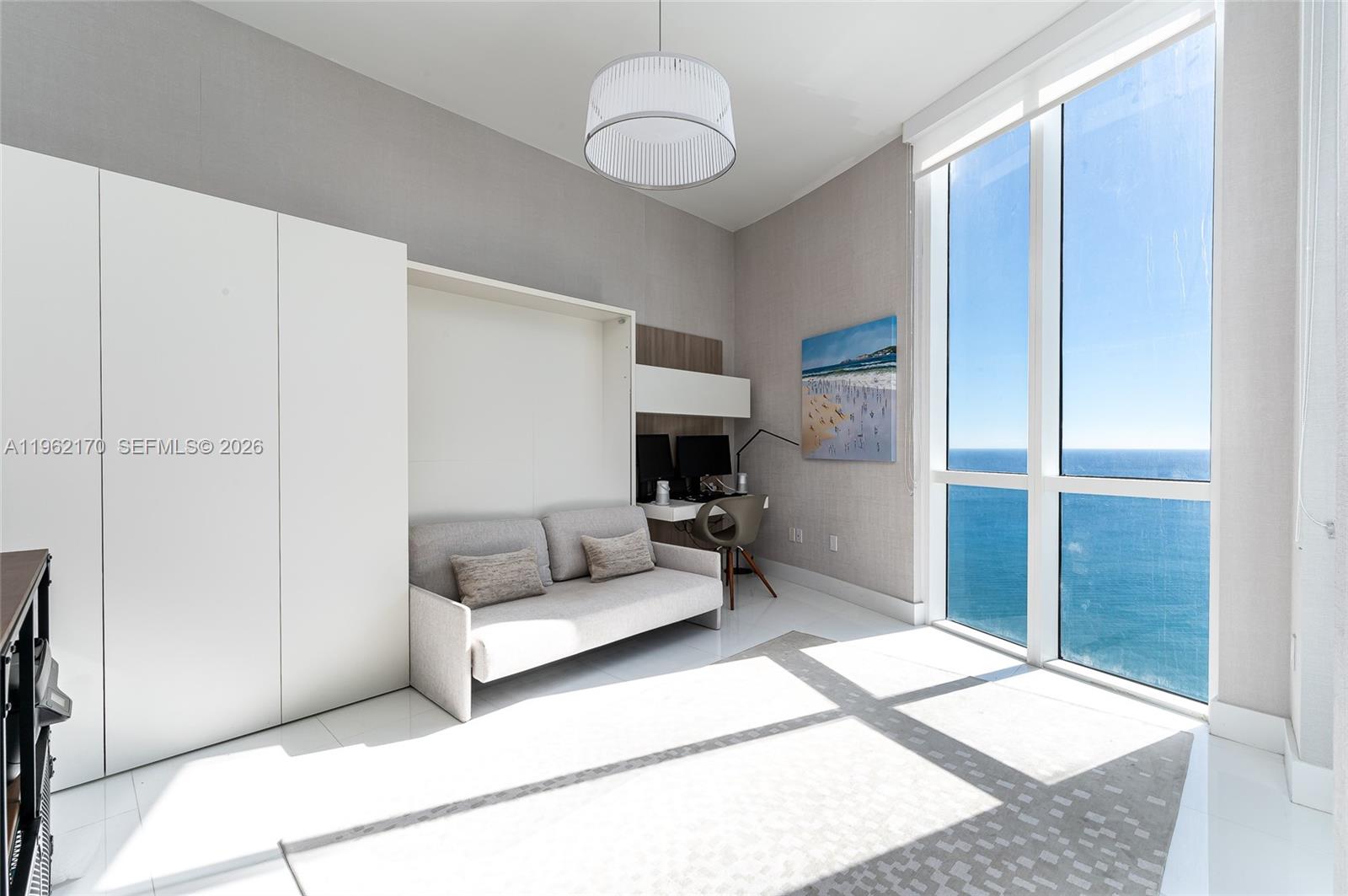 4106 3 / 4 2327 кв.футов $ 2026-02-09 0 Фото