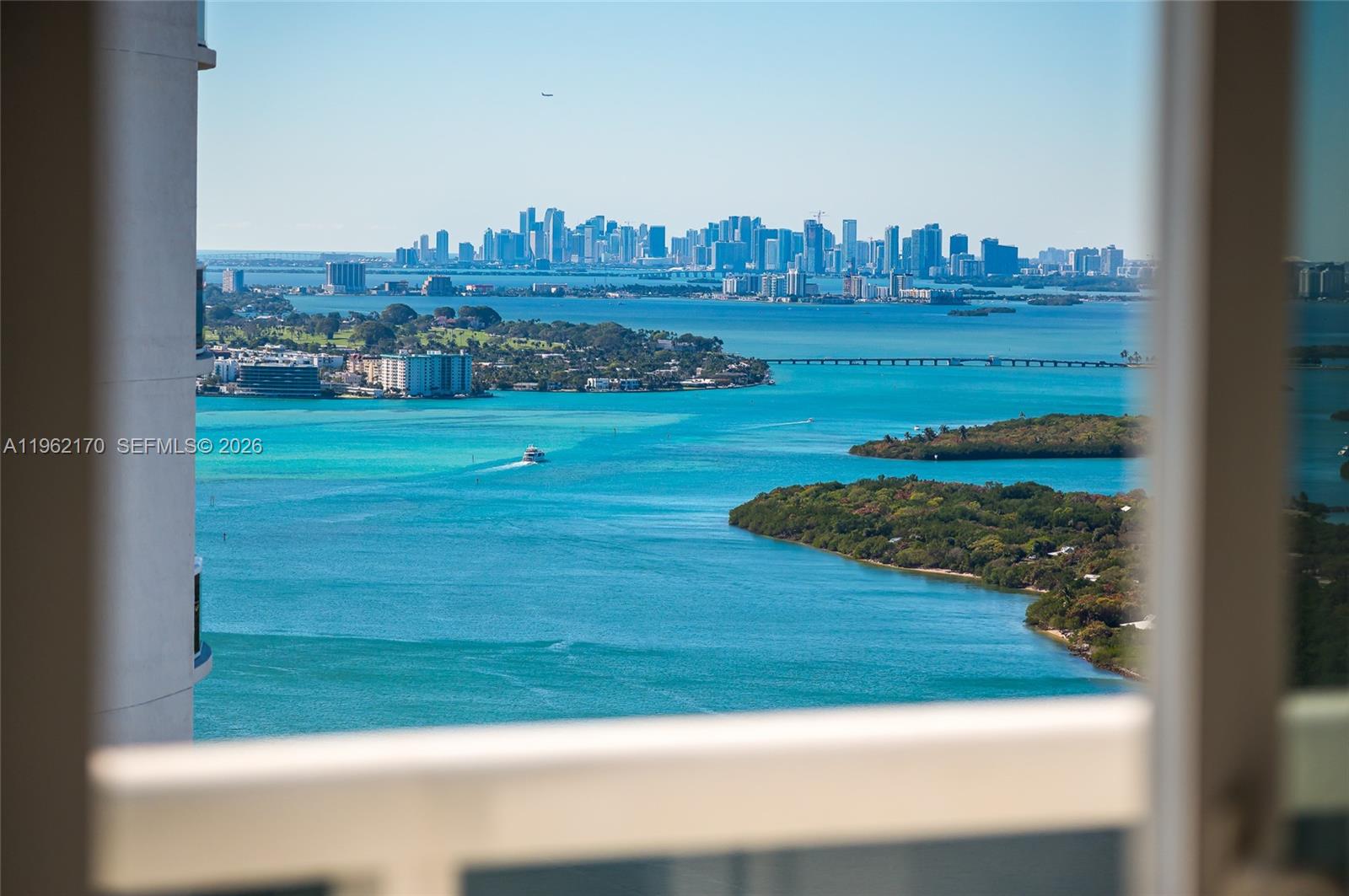 4106 3 / 4 2327 кв.футов $ 2026-02-09 0 Фото