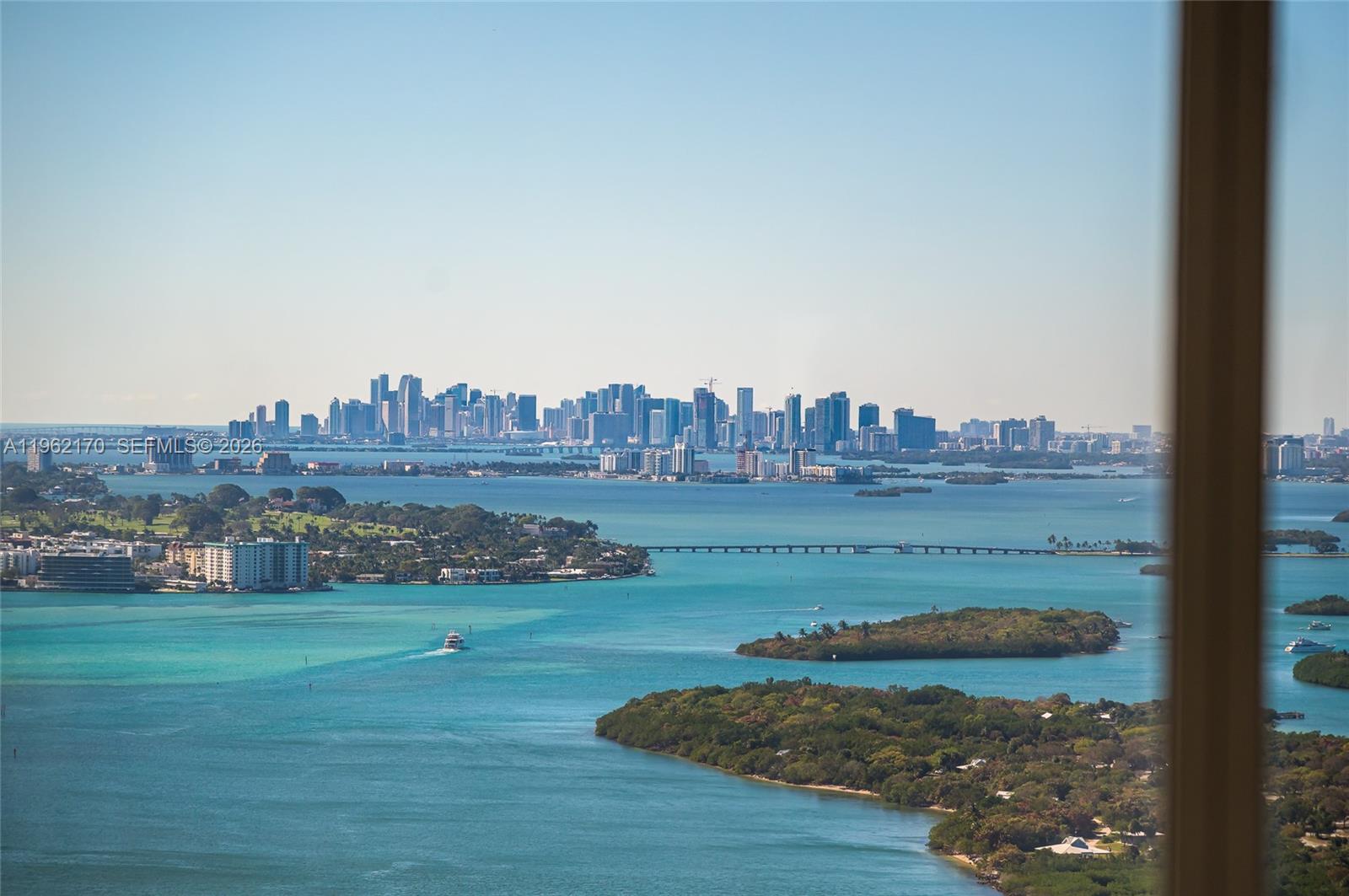 4106 3 / 4 2327 кв.футов $ 2026-02-09 0 Фото