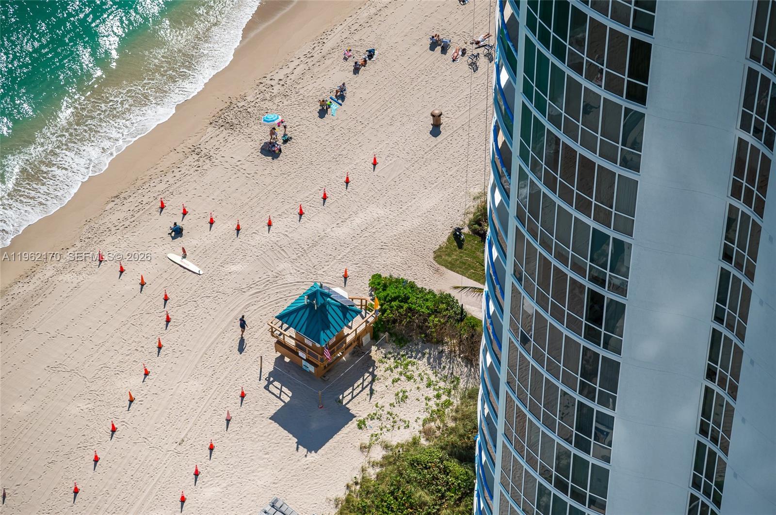 4106 3 / 4 2327 кв.футов $ 2026-02-09 0 Фото