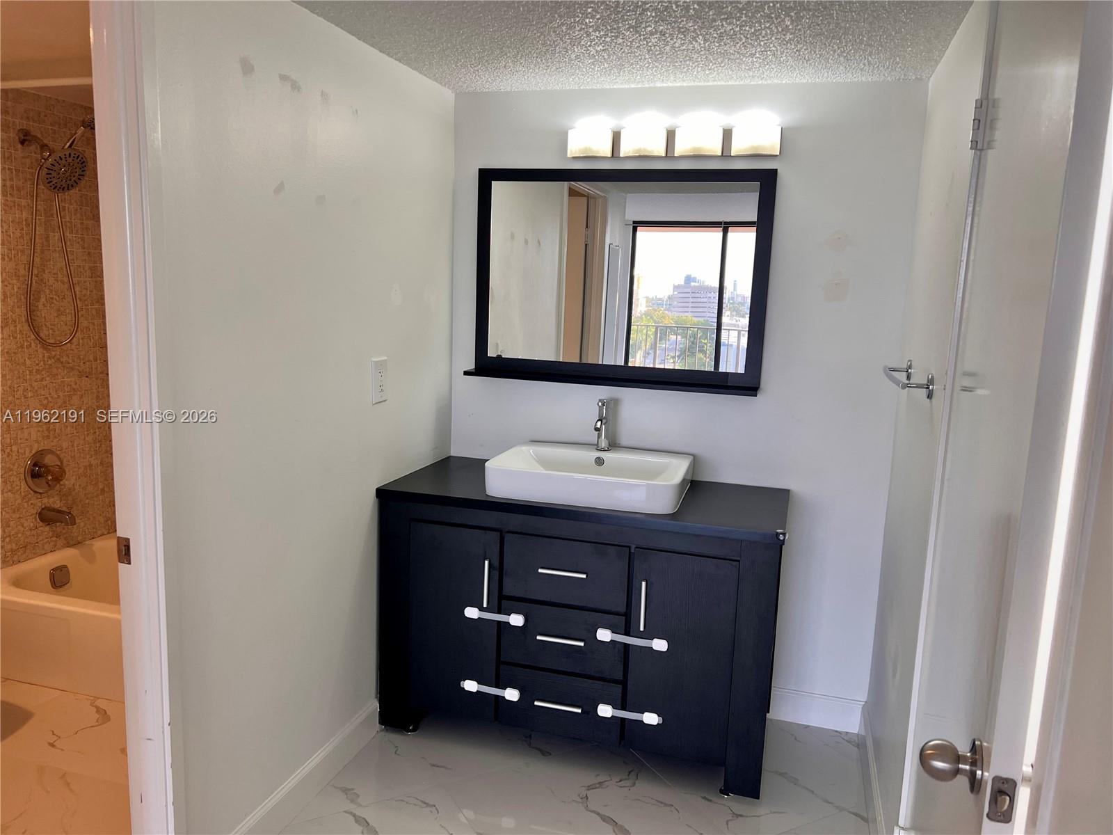 912 2 / 2 1507 sq. ft. $ 2026-02-09 0 Photo