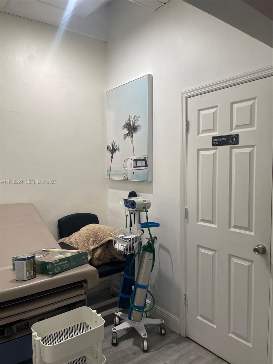 Ver detalles 12K / sq. ft. $ 2026-02-09 0 foto