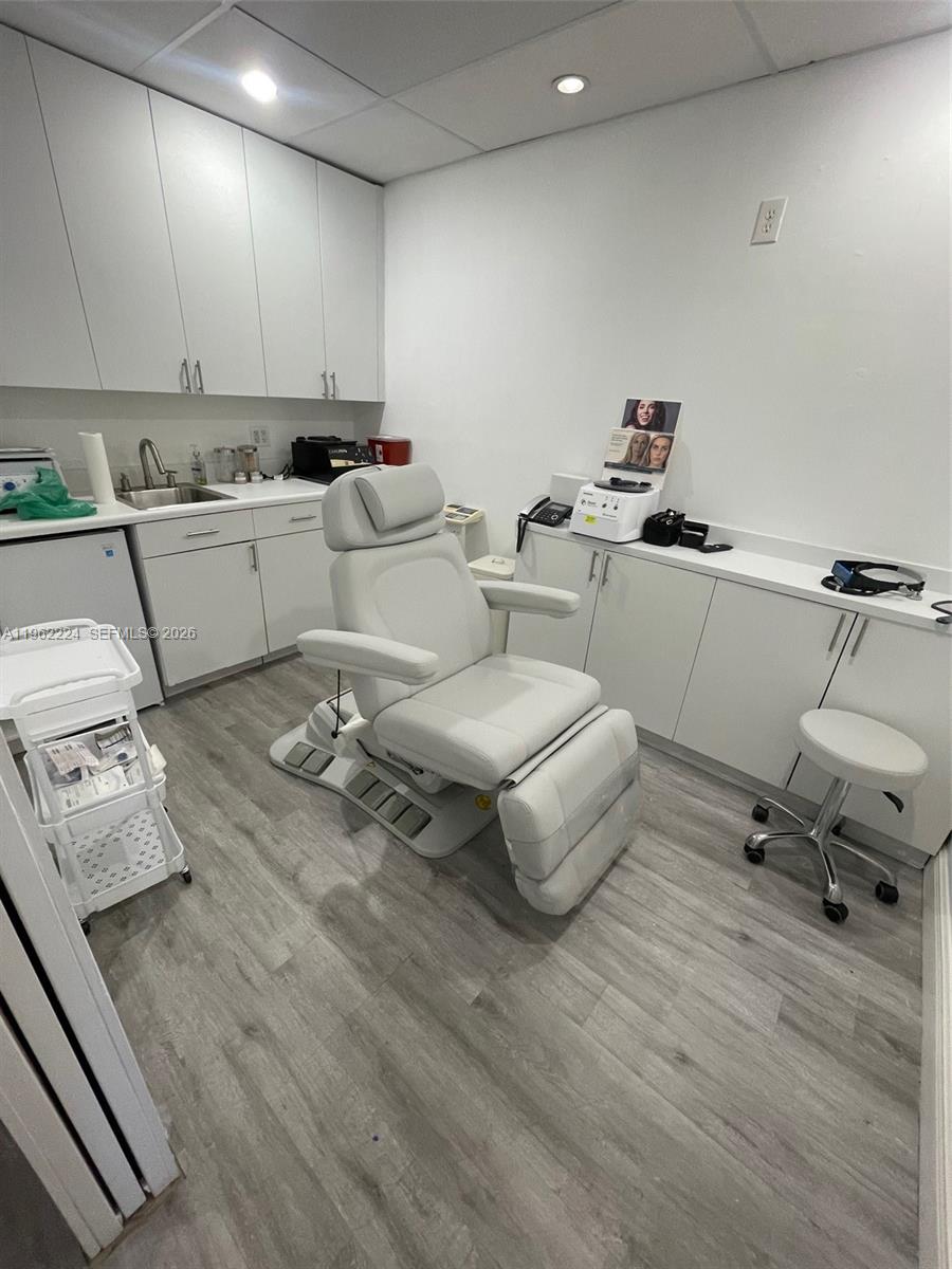 Ver detalles 12K / sq. ft. $ 2026-02-09 0 foto