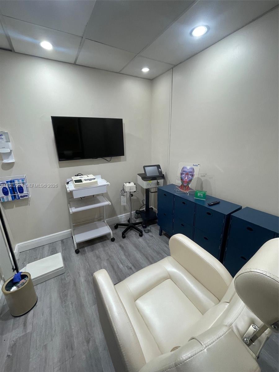 Ver detalles 12K / sq. ft. $ 2026-02-09 0 foto