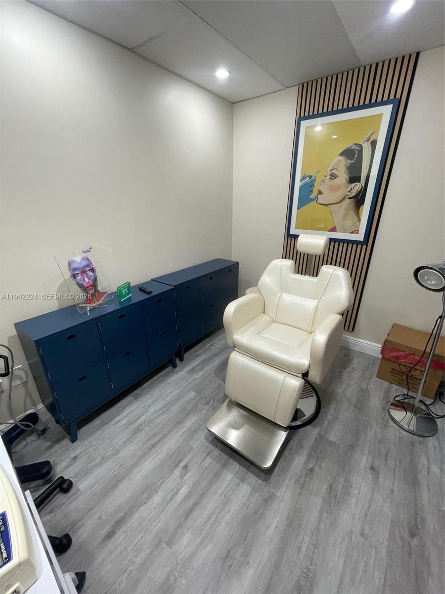 Ver detalles 12K / sq. ft. $ 2026-02-09 0 foto