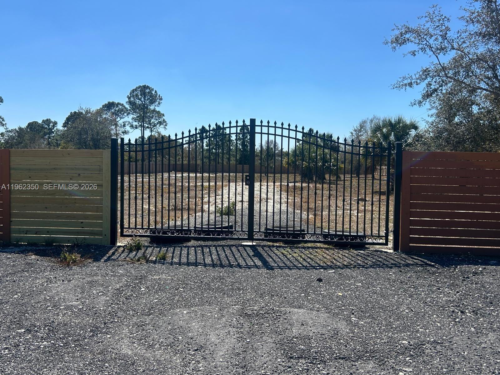 See details / sq. ft. $ 2026-02-10 0 Photo