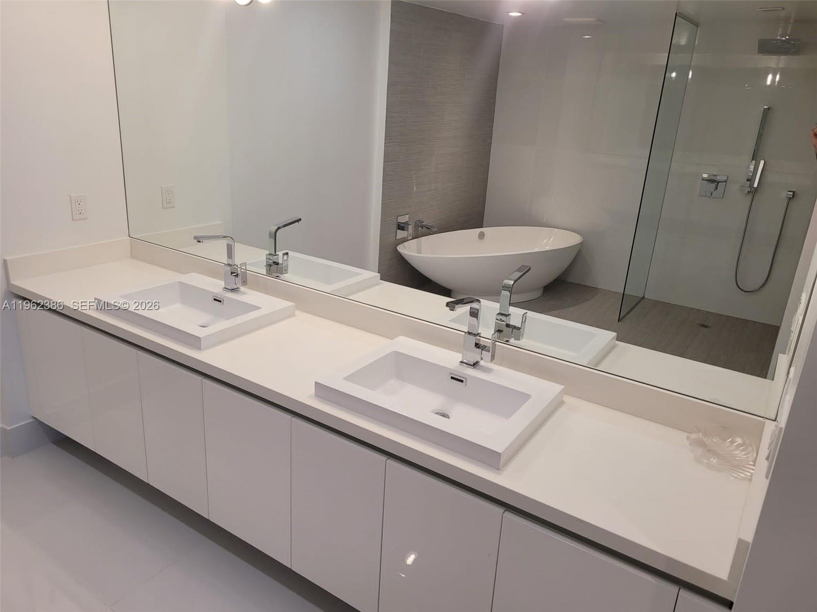 5-1004 2 / 3 1541 sq. ft. $ 2026-02-10 0 Photo