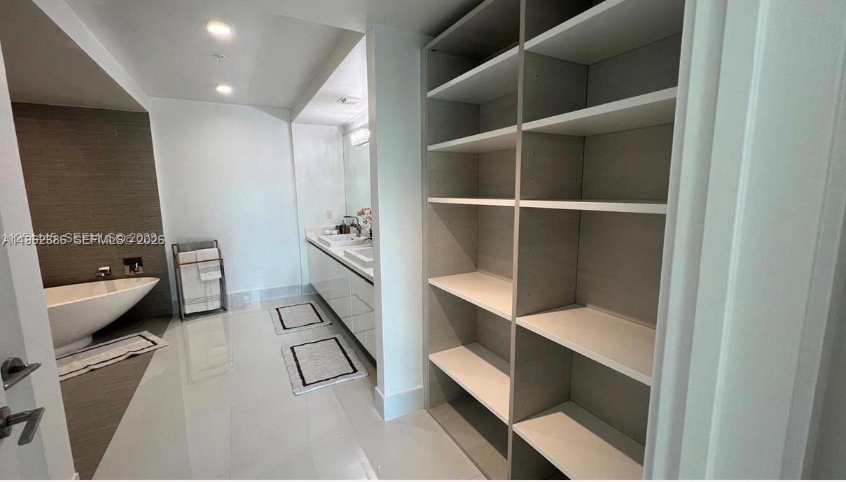 5-1004 2 / 3 1541 sq. ft. $ 2026-02-10 0 Photo