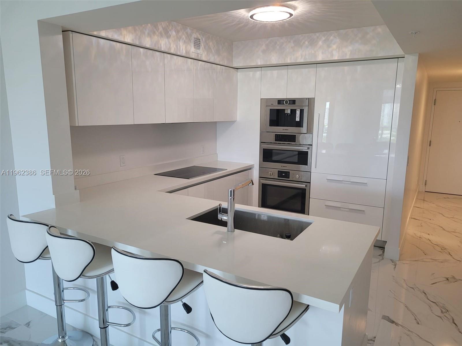 5-1004 2 / 3 1541 sq. ft. $ 2026-02-10 0 Photo