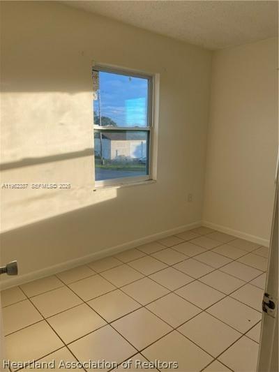   /   кв.футов $ 2026-02-20 0 Фото
