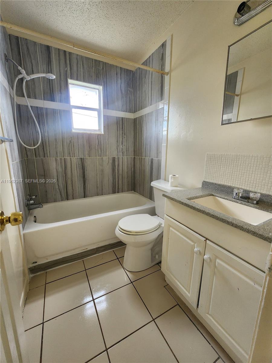   /   кв.футов $ 2026-02-20 0 Фото