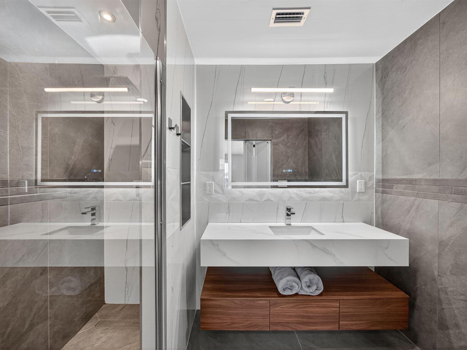   / 7 2958 sq. ft. $ 2026-06-21 0 foto