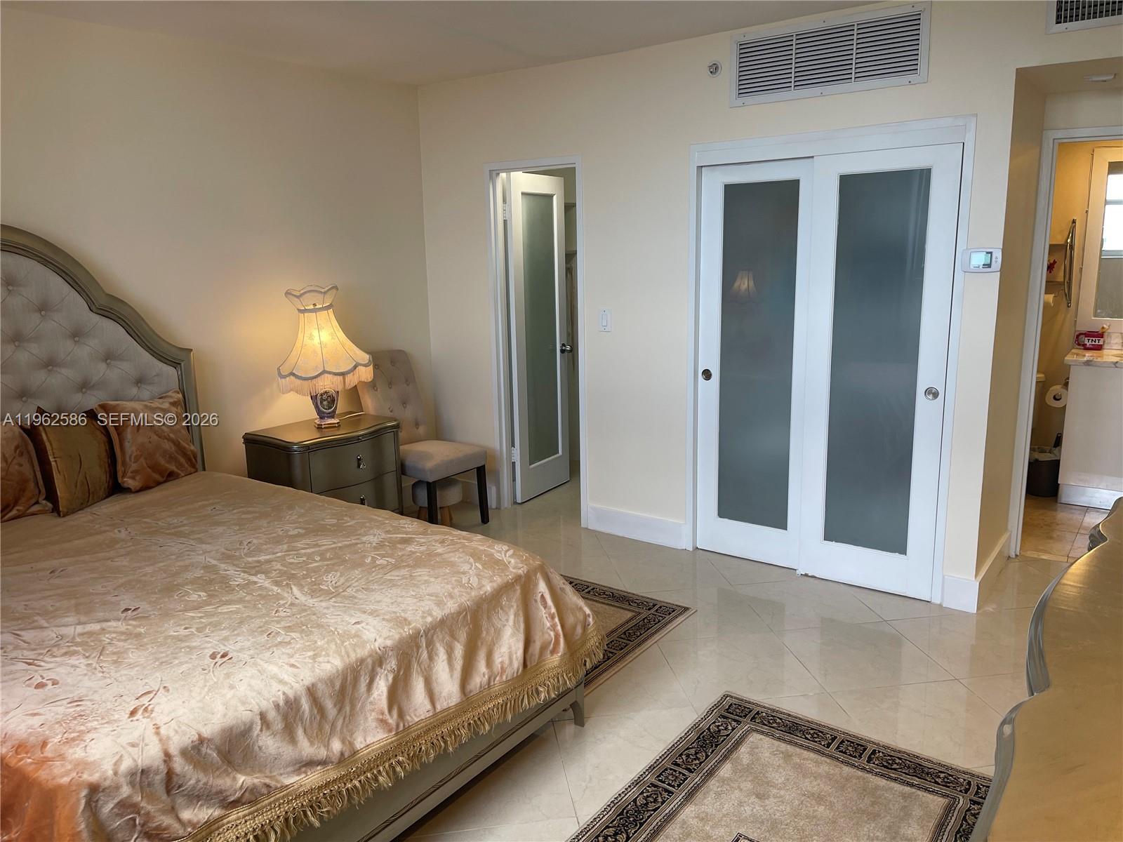 Photo of 3001 Ocean Dr  #621, Hollywood, Florida, 33019 - 