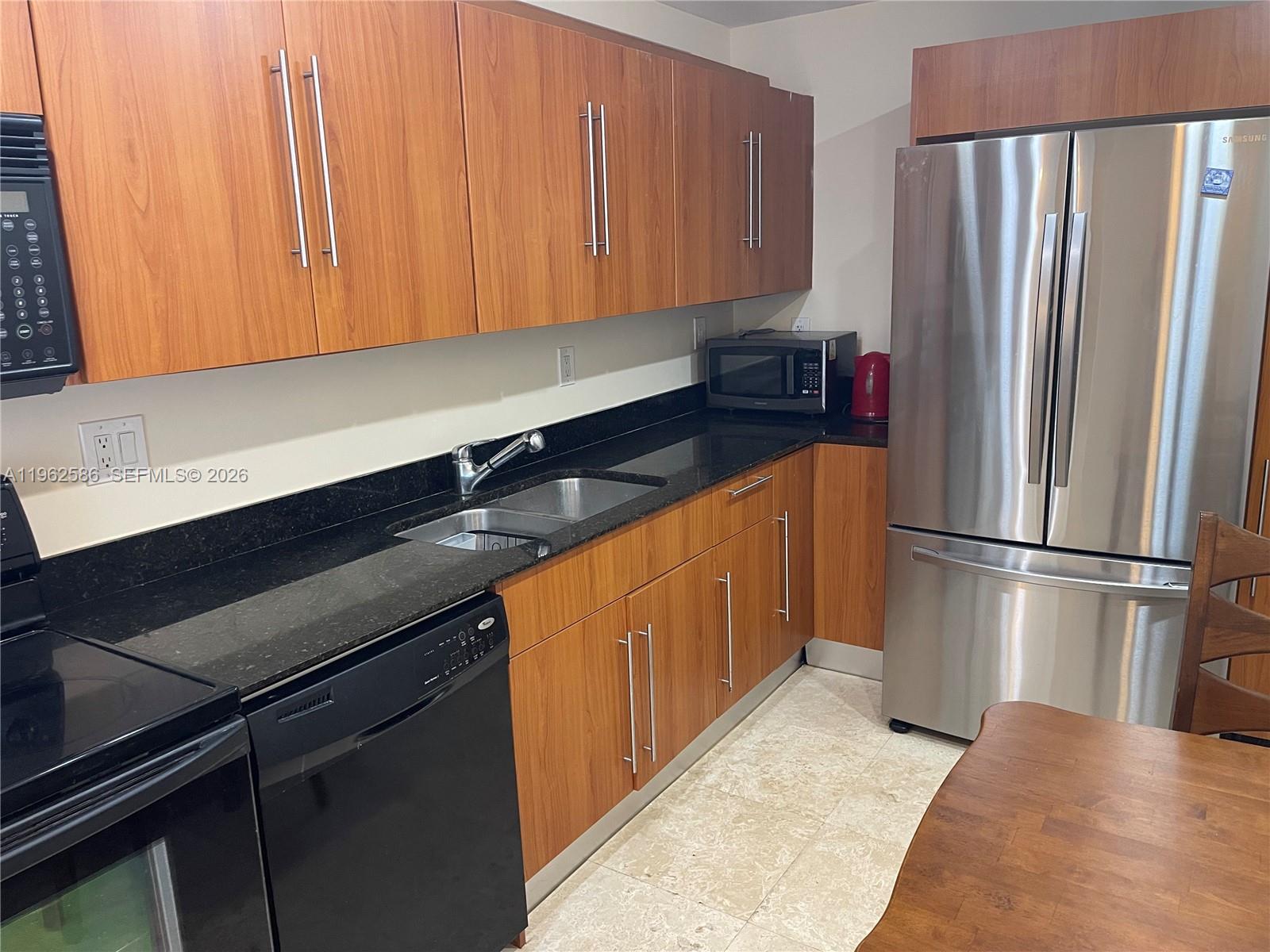 Photo of 3001 Ocean Dr  #621, Hollywood, Florida, 33019 - 