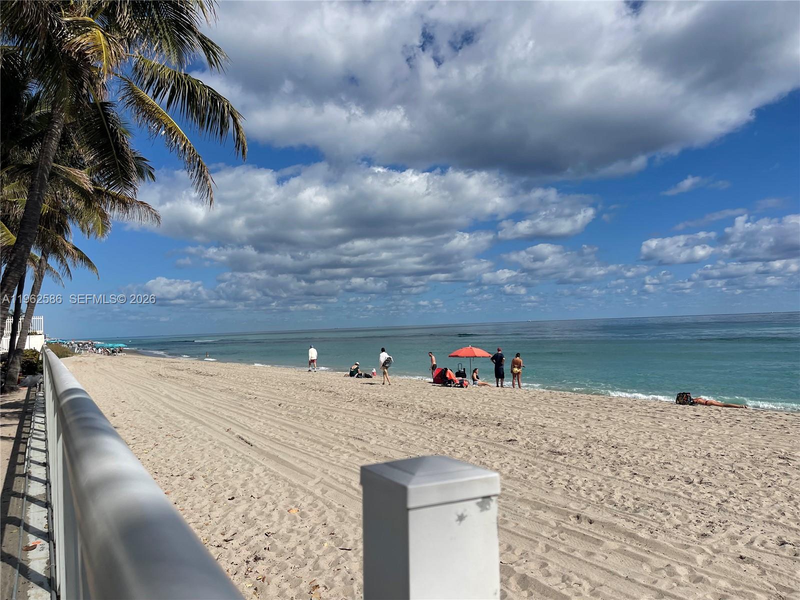 Photo of 3001 Ocean Dr  #621, Hollywood, Florida, 33019 - 