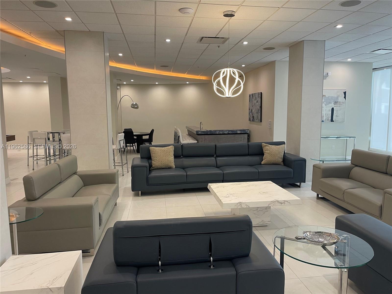 Photo of 3001 Ocean Dr  #621, Hollywood, Florida, 33019 - 