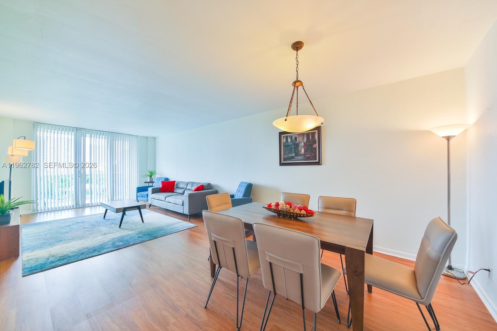 Photo of 19370 Collins Ave  #622, Sunny Isles Beach, Florida, 33160 - 