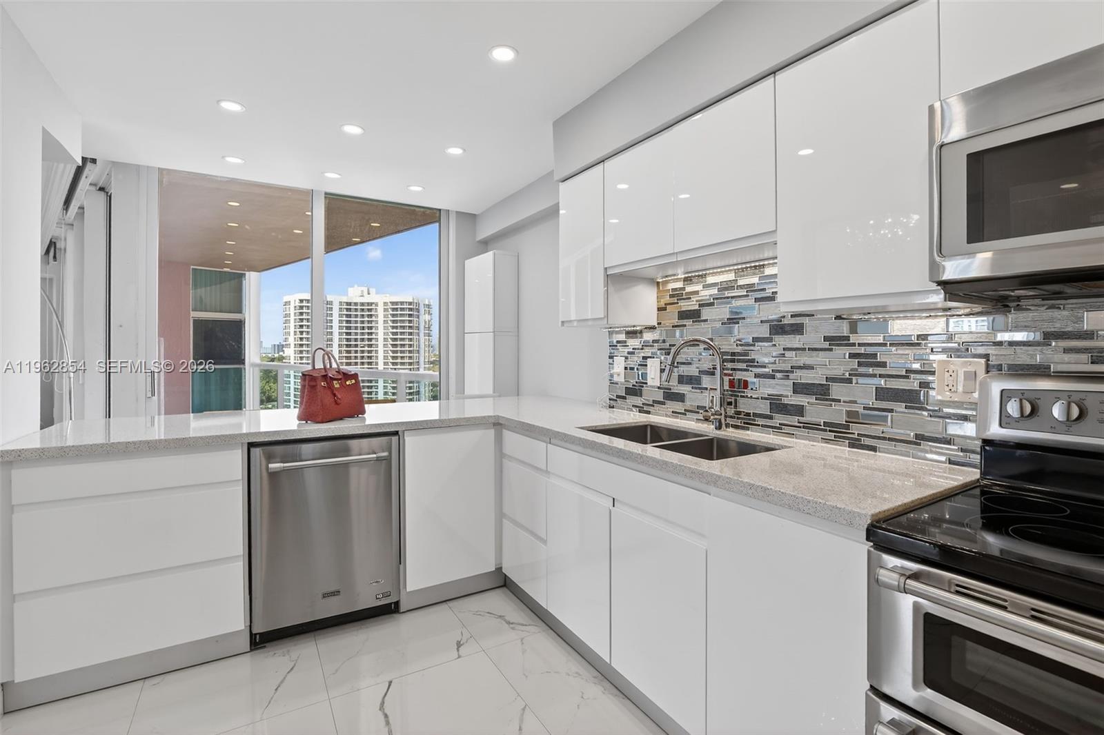 Photo of 3370 Hidden Bay Dr  #1501, Aventura, Florida, 33180 - 