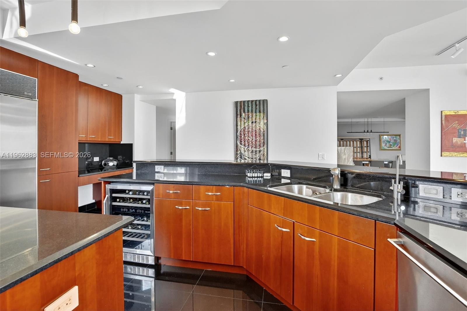 1208 4 / 5 3709 sq. ft. $ 2026-02-10 0 Photo