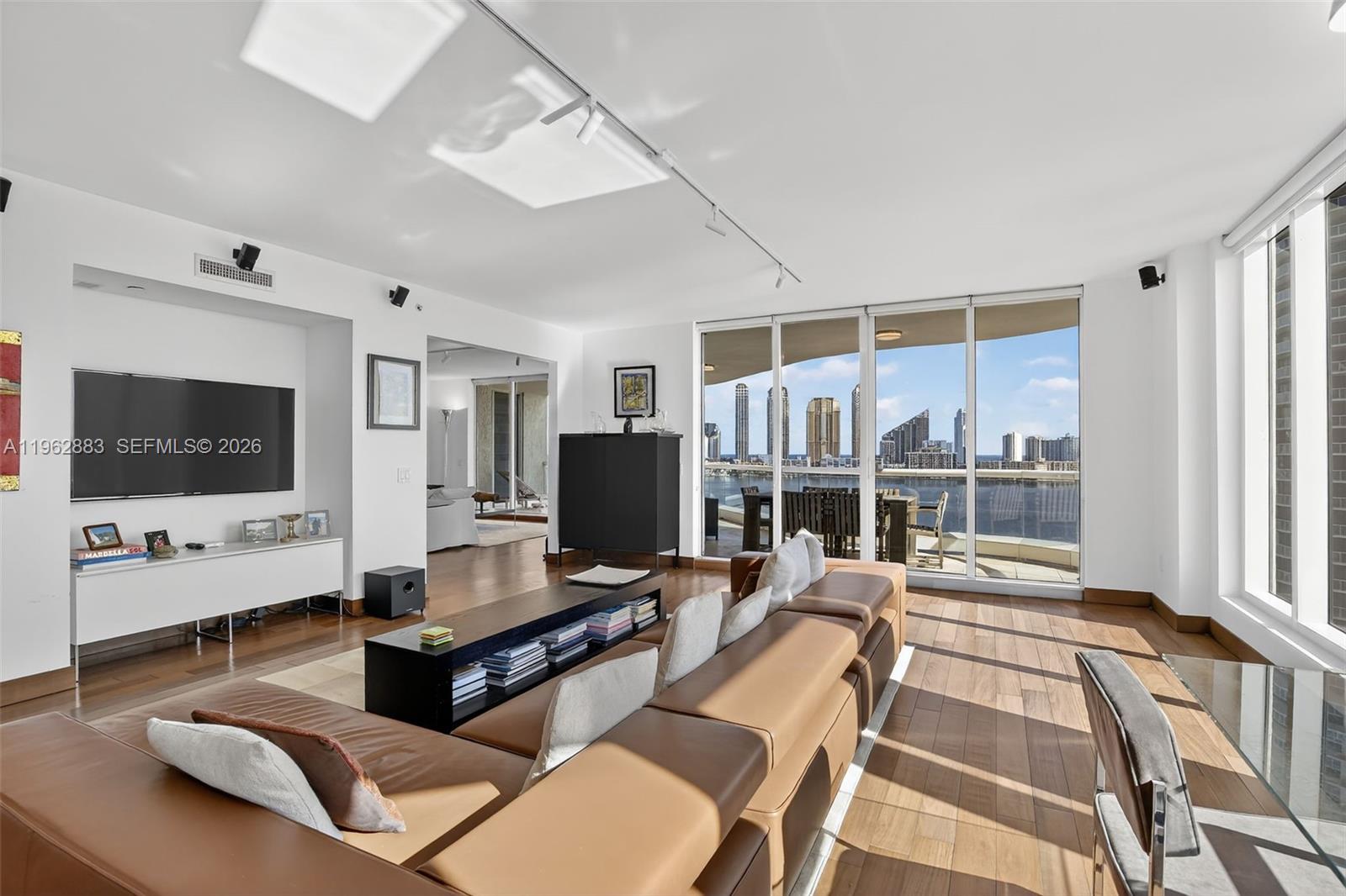 1208 4 / 5 3709 sq. ft. $ 2026-02-10 0 Photo