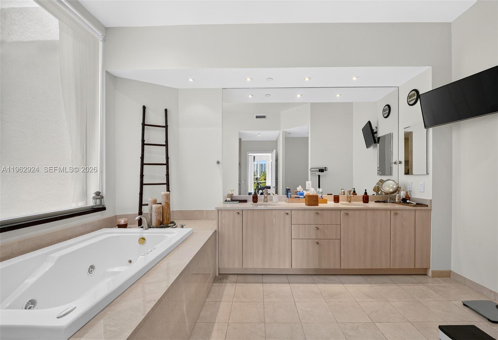 Photo of 16500 Collins Ave  #TH-9, Sunny Isles Beach, Florida, 33160 - 