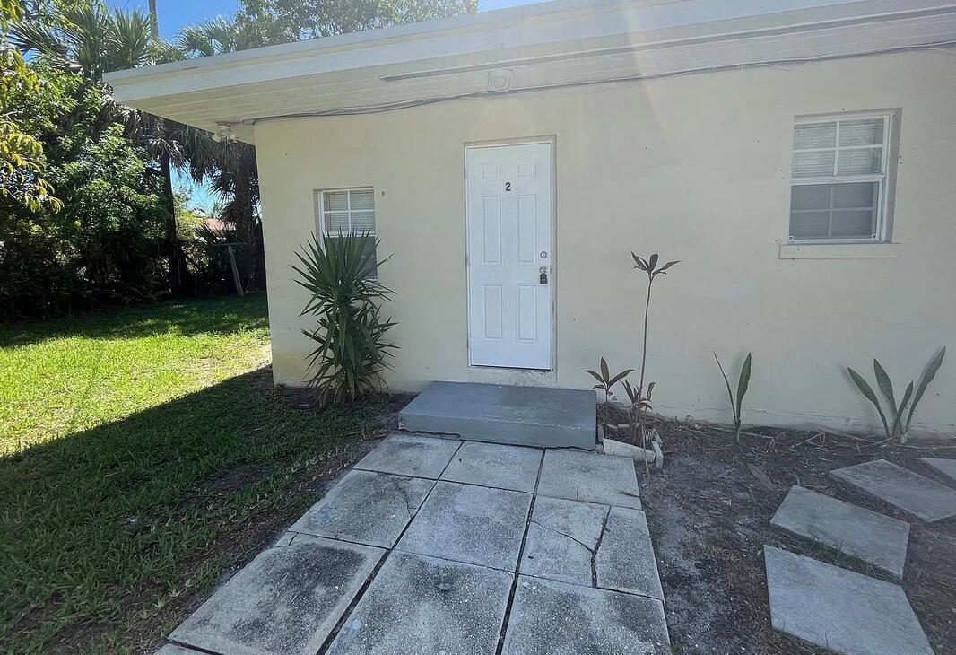 1  / 3 1588 sq. ft. $ 2026-06-21 0 foto