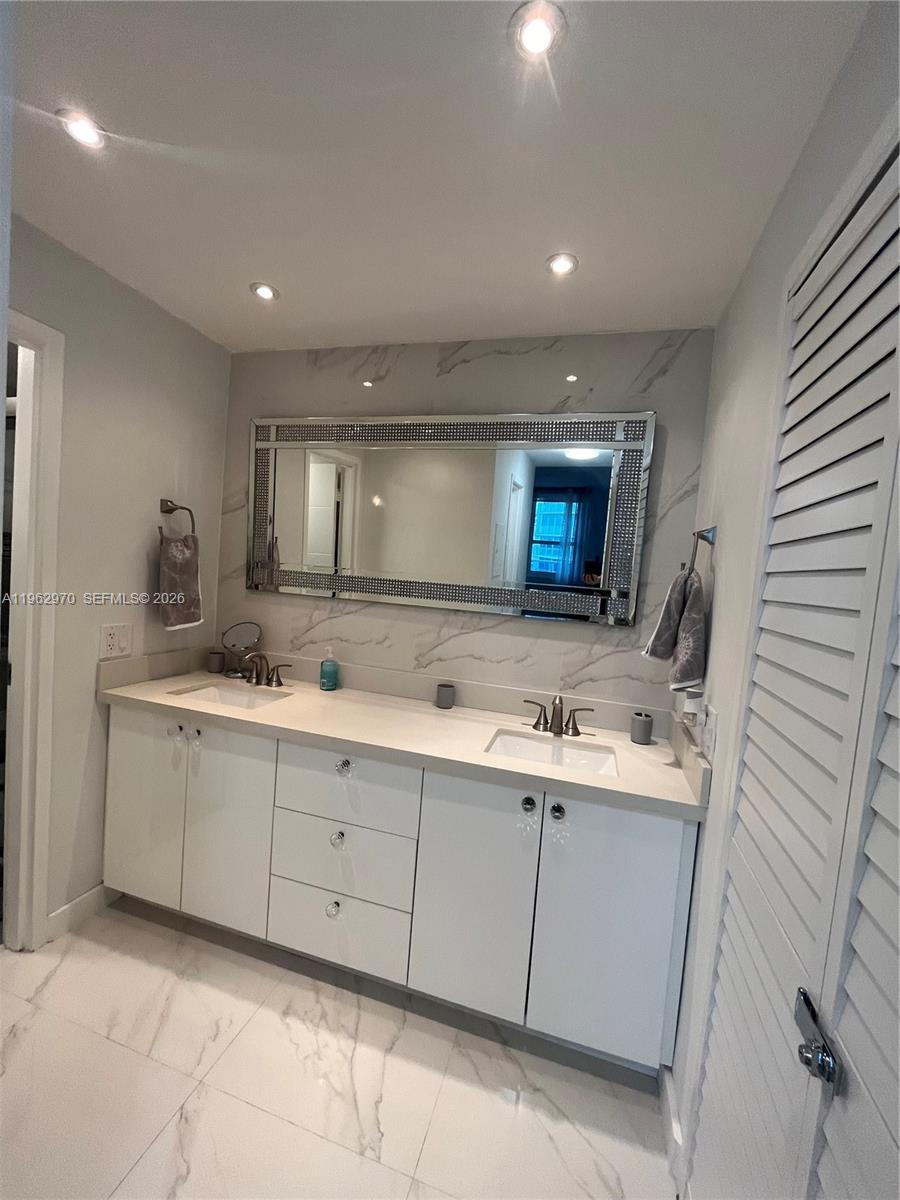 Photo of 3505 Ocean Dr  #1510, Hollywood, Florida, 33019 - 