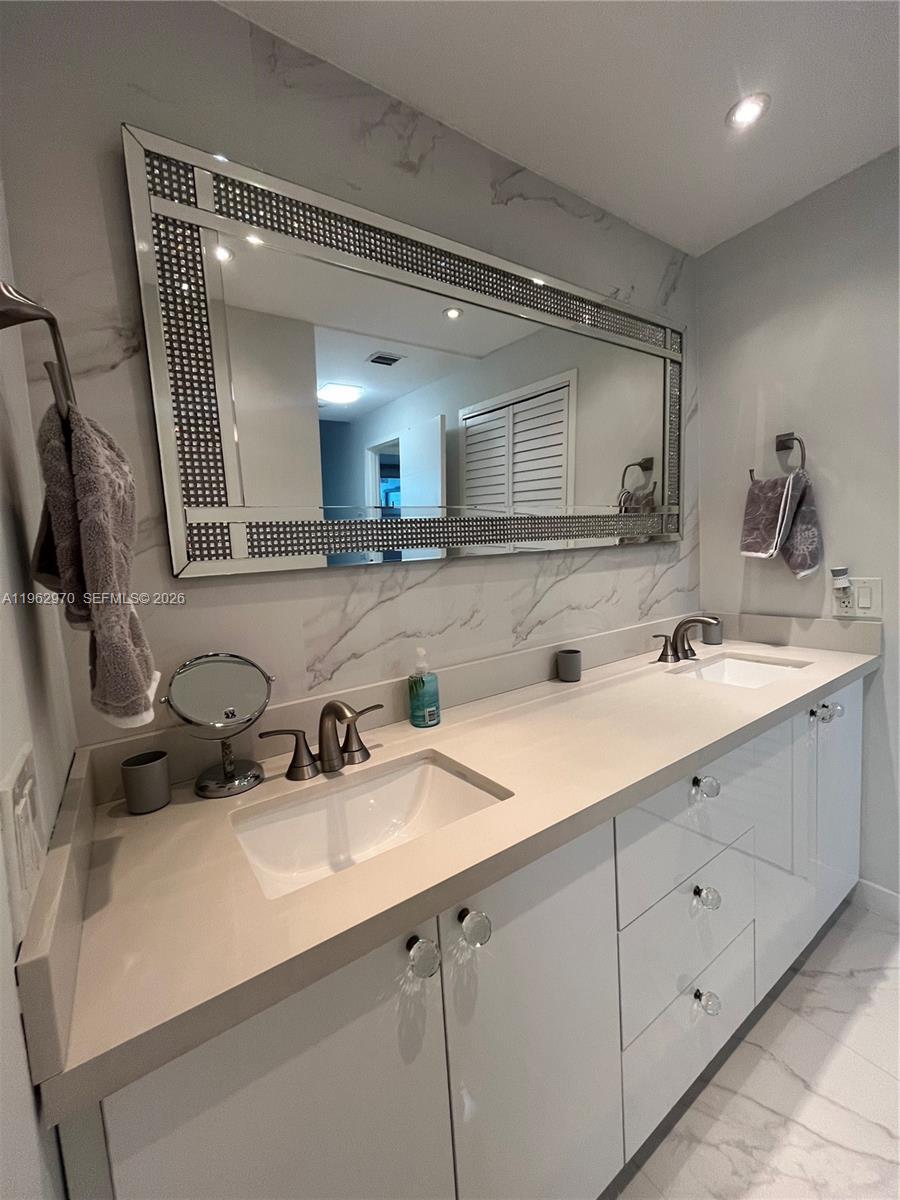 Photo of 3505 Ocean Dr  #1510, Hollywood, Florida, 33019 - 