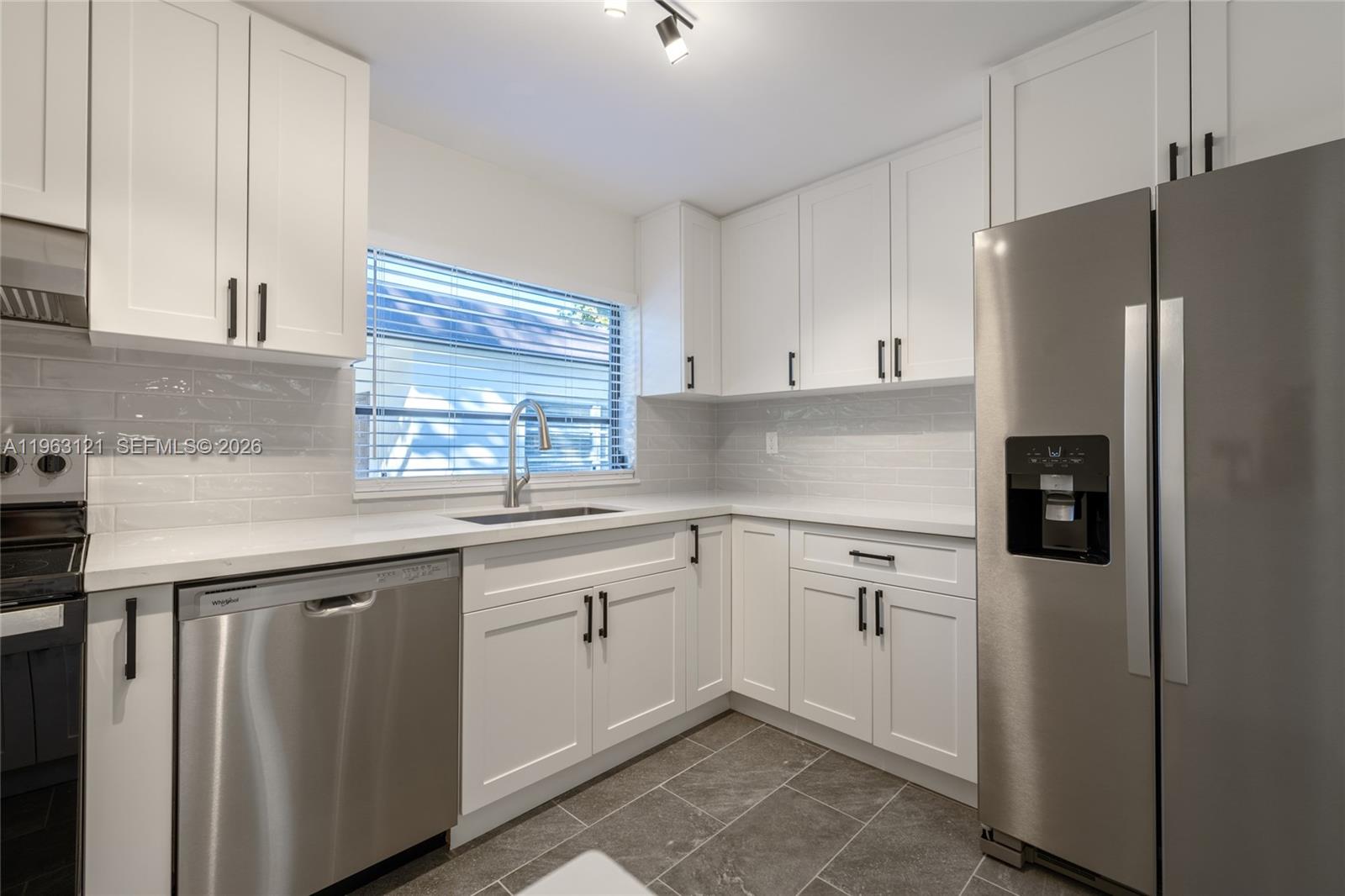   /  2355 sq. ft. $ 2026-02-10 0 foto