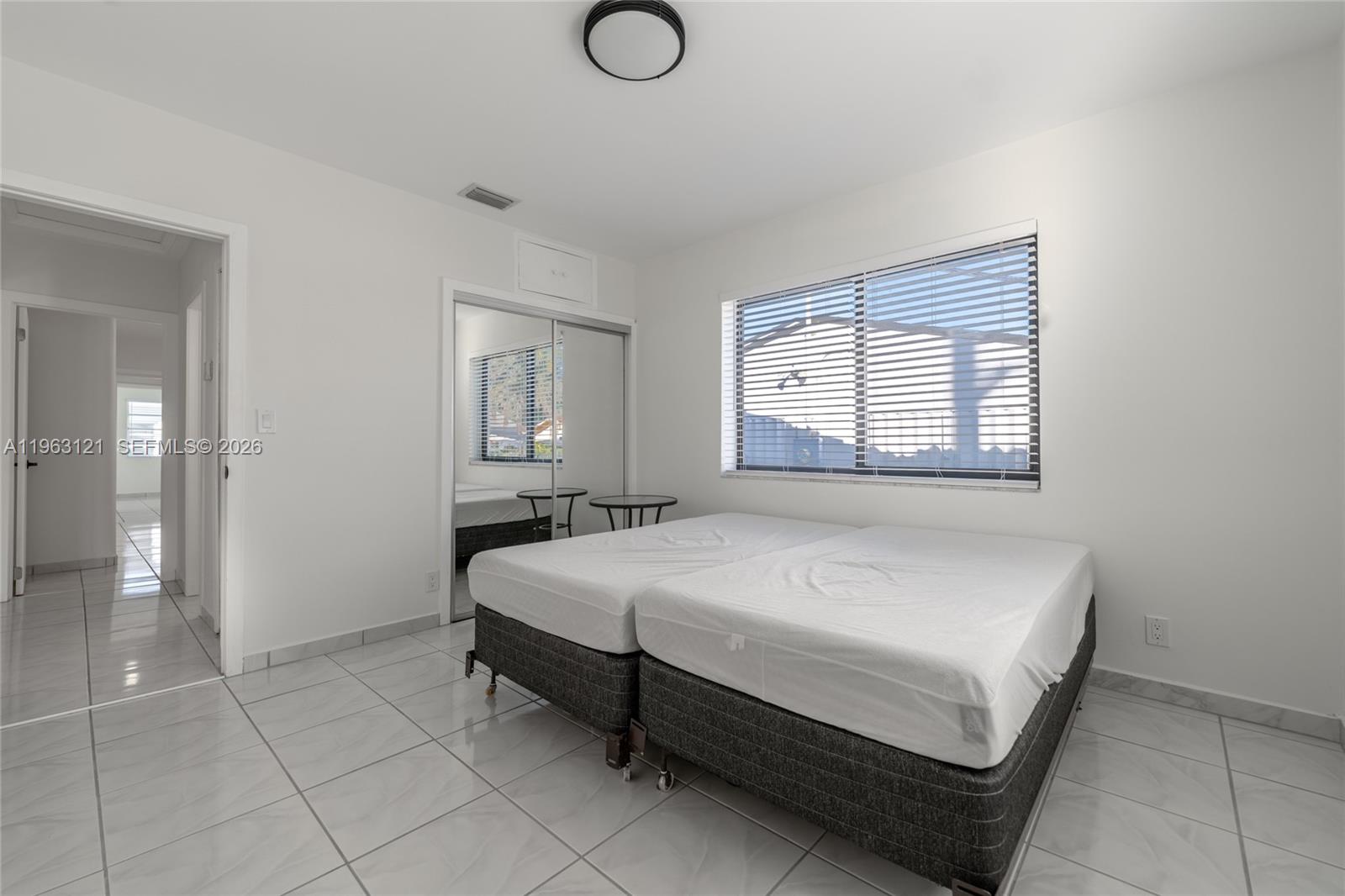   /  2355 sq. ft. $ 2026-02-10 0 foto