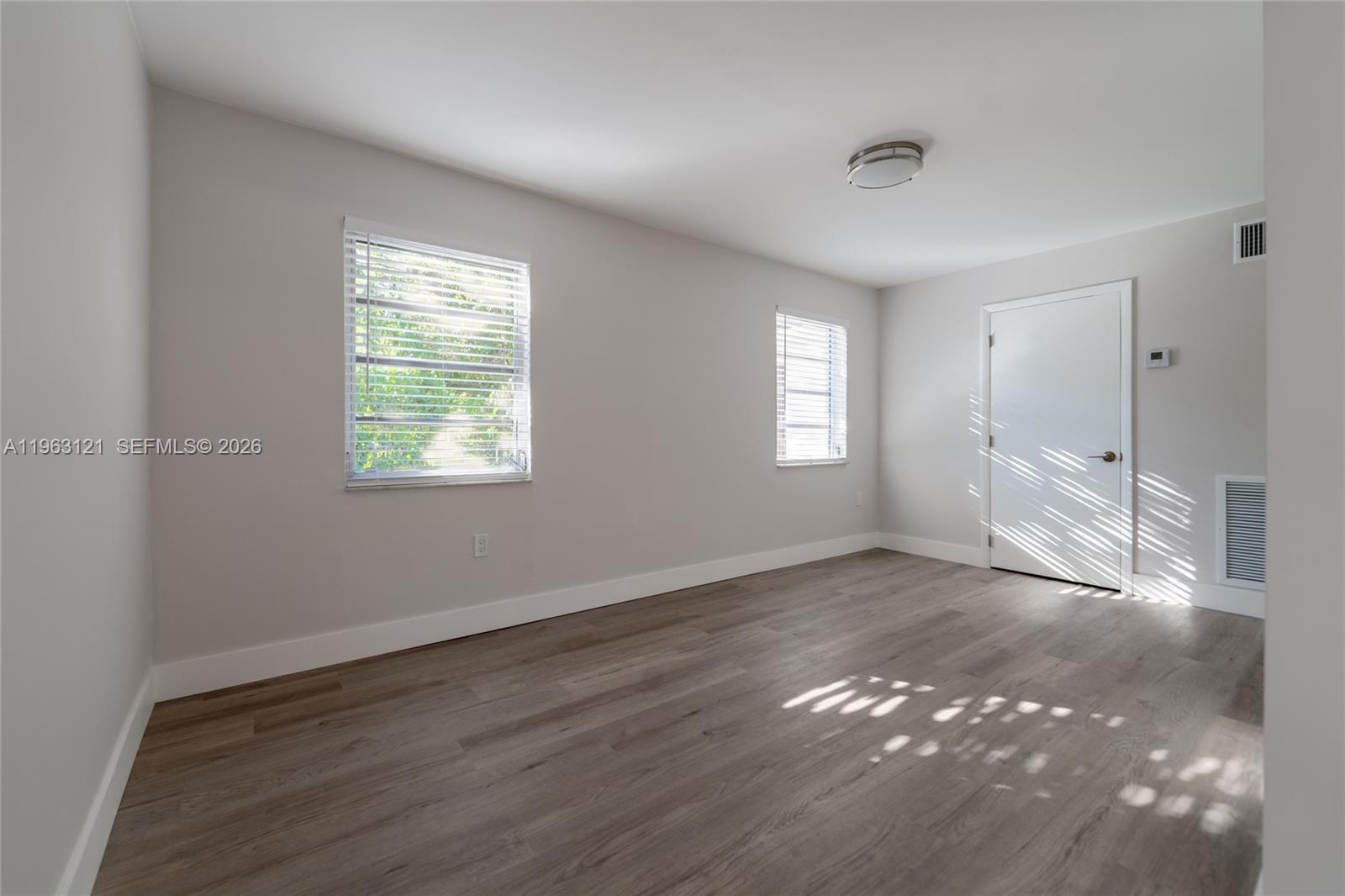   /  2355 sq. ft. $ 2026-02-10 0 foto