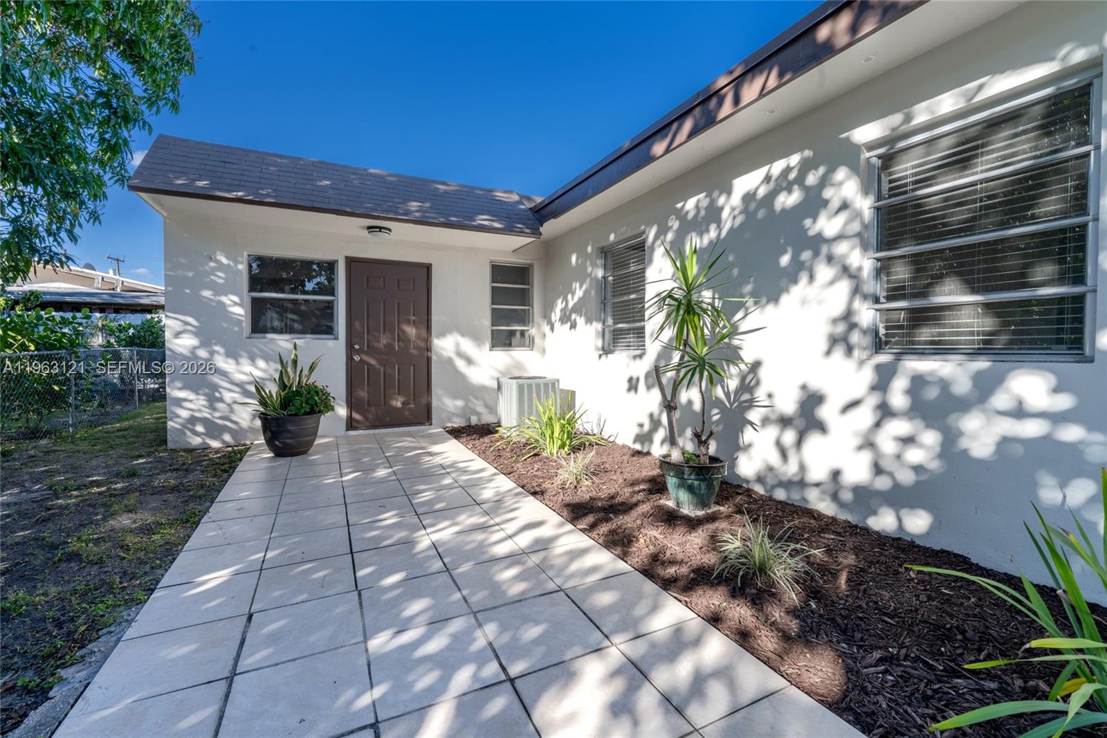   /  2355 sq. ft. $ 2026-02-10 0 foto