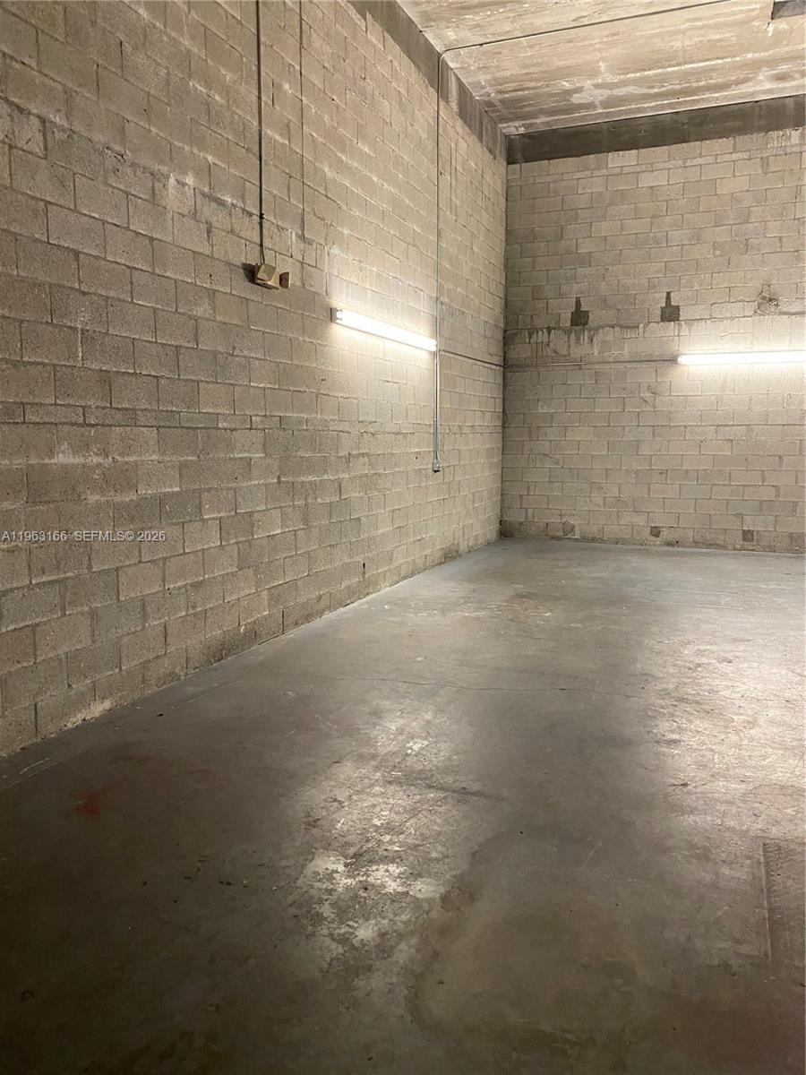 9C  /   sq. ft. $ 2026-02-11 0 Photo