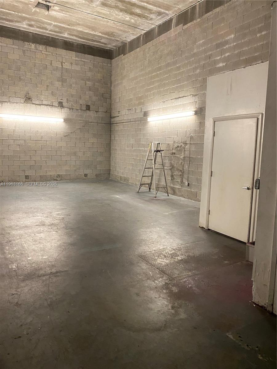 9C  /   sq. ft. $ 2026-02-11 0 Photo