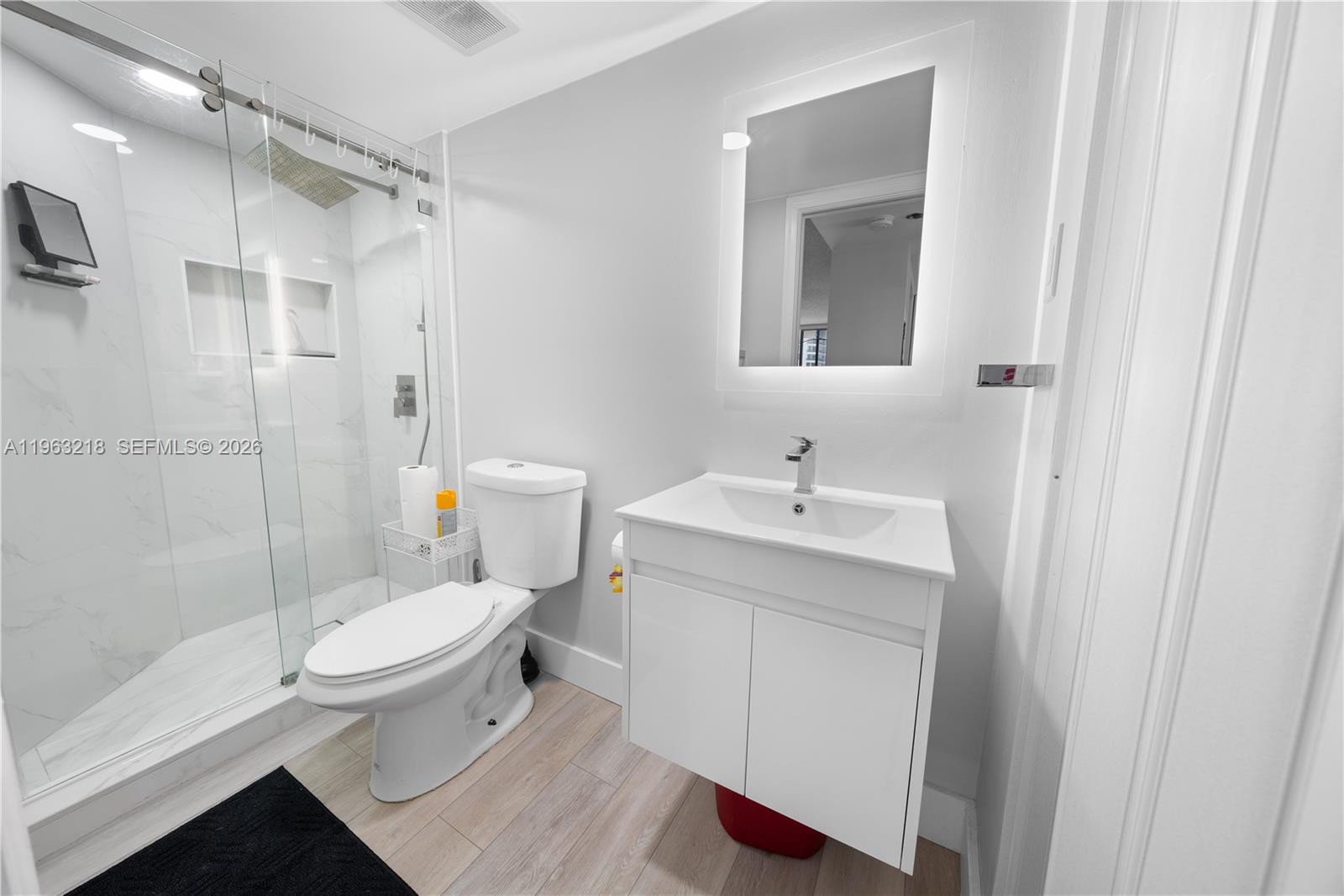 Photo of 3530 Mystic Pointe Dr  #1406, Aventura, Florida, 33180 - 