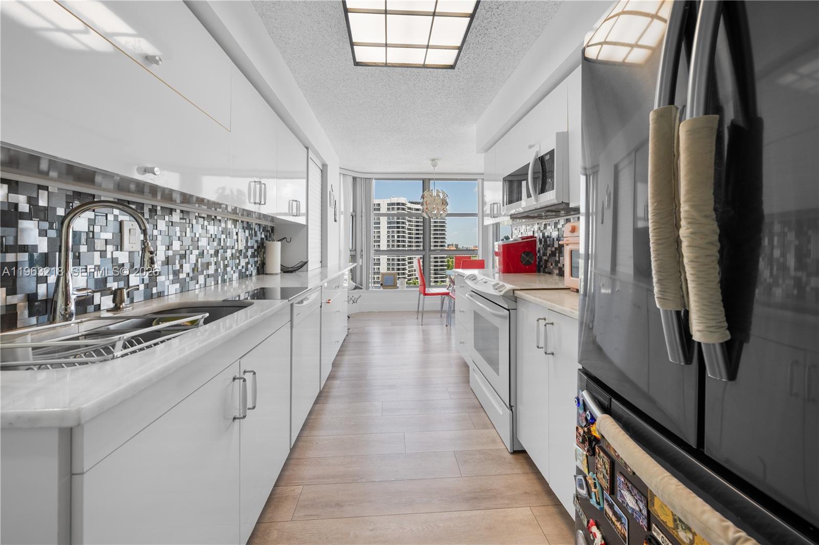 Photo of 3530 Mystic Pointe Dr  #1406, Aventura, Florida, 33180 - 