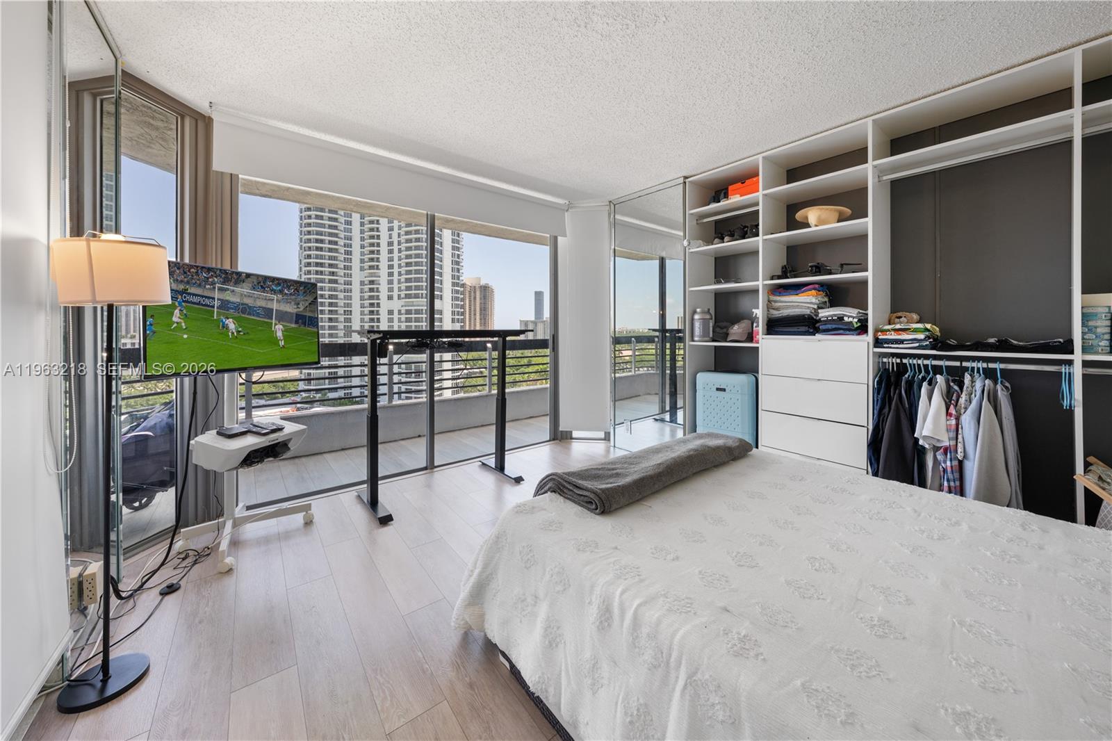 Photo of 3530 Mystic Pointe Dr  #1406, Aventura, Florida, 33180 - 