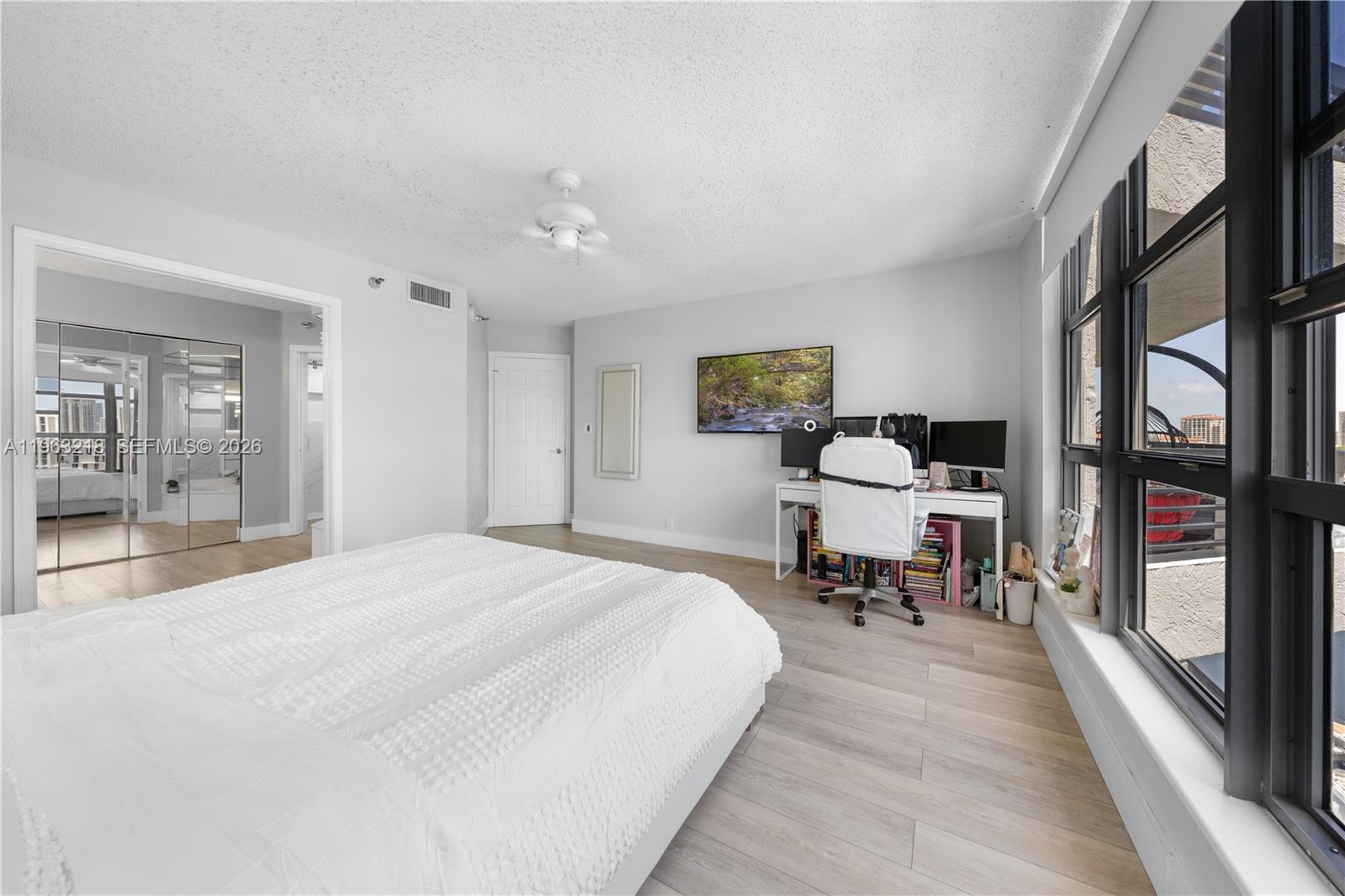 Photo of 3530 Mystic Pointe Dr  #1406, Aventura, Florida, 33180 - 