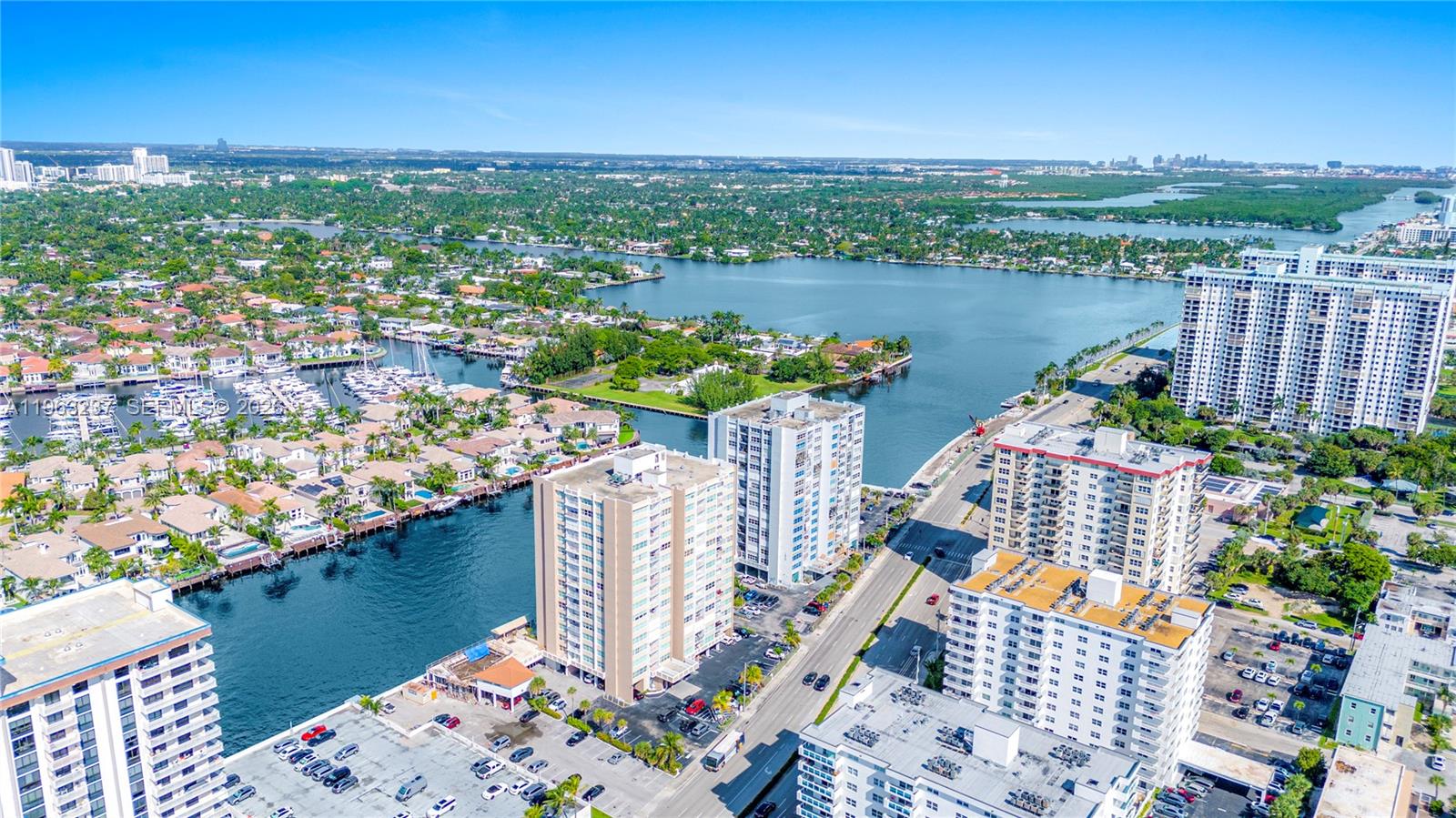 Photo of 1410 Ocean Dr  #503, Hollywood, Florida, 33019 - 