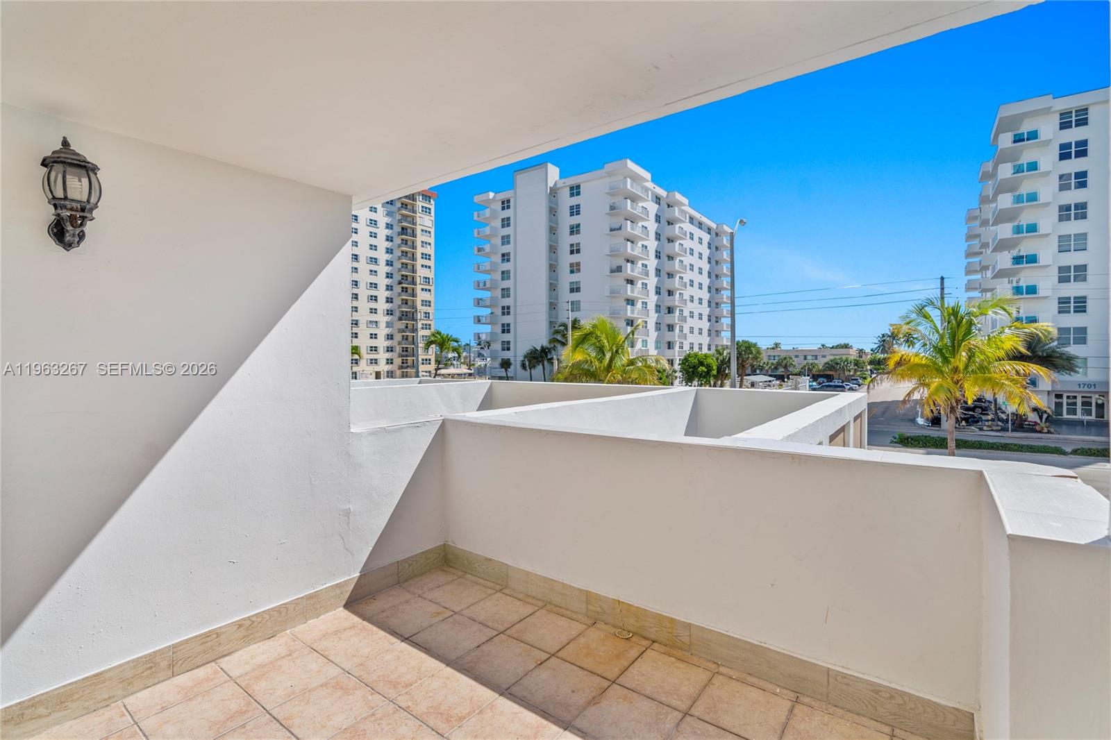 Photo of 1410 Ocean Dr  #208, Hollywood, Florida, 33019 - 