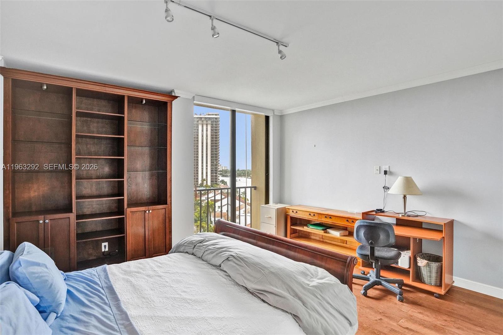 Photo of 19355 Turnberry Way #8K, Aventura, Florida, 33180 -