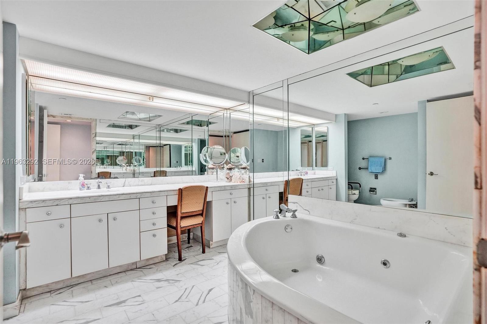 Photo of 19355 Turnberry Way #8K, Aventura, Florida, 33180 -