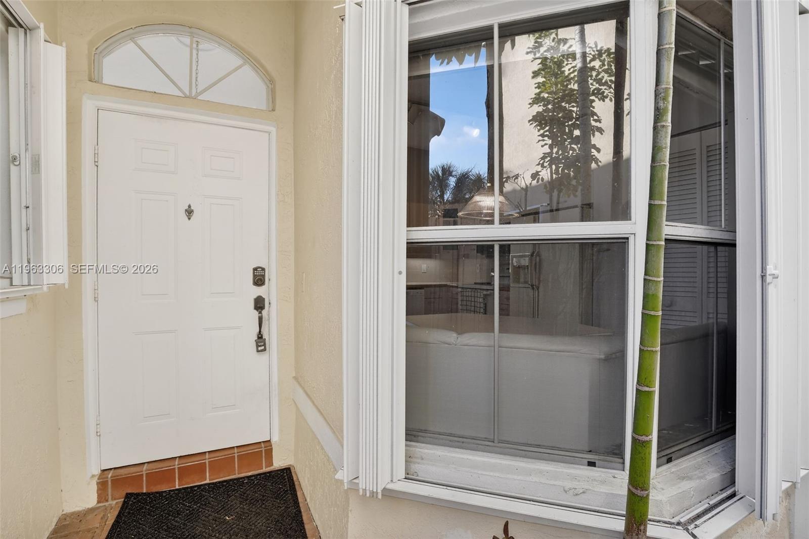 Photo of 1150 Queen Palm Ct  (1150), Hollywood, Florida, 33019 - 