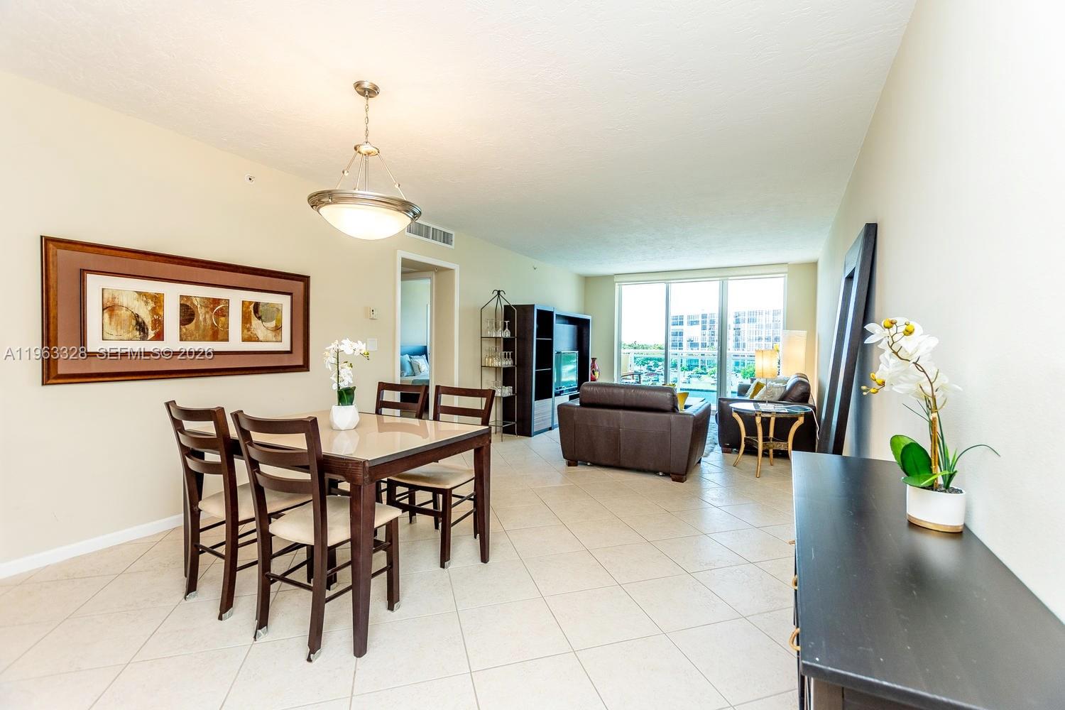 Photo of 3000 Ocean Dr  #316, Hollywood, Florida, 33019 - 