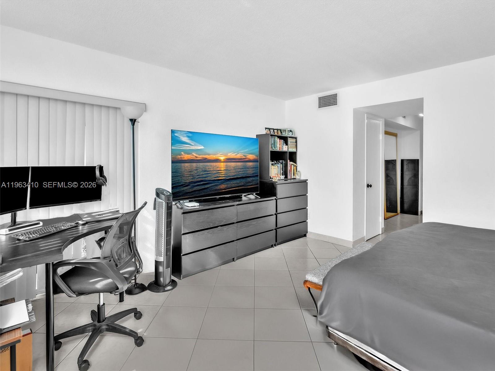 See details 116-1 2 / 2 1315 sq. ft. $ 2026-02-11 0 Photo